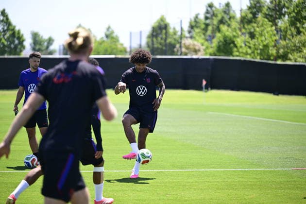 June 16, 2026, Irvine, California, United States: Chris Richards (3) of the United States Men s national team, Nationalteam is seen during the US team training ahead of the team s FIFA World Cup, WM, Weltmeisterschaft, Fussball 2026 Group D match against Australia at SoFi Stadium. Irvine United States - ZUMAs197 20260616_aaa_s197_058 Copyright: xWestonxHancockx