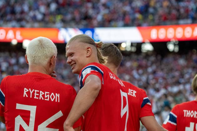 June 16, 2026, Boston, Ma, USA: Norway forward Erling Haaland (9) and Norway defender Julian Ryerson (26) celebrate a goal during FIFA World Cup, WM, Weltmeisterschaft, Fussball match between Iraq and Norway at Boston Stadium World Cup 2026: Group I: Iraq 1:4 Norway  - ZUMAc268 20260616_zsp_c268_007 Copyright: xJamesxPatrickxCooperx