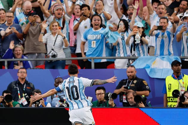 Lionel Messi of Argentina celebrates a goal during the FIFA World Cup, WM, Weltmeisterschaft, Fussball 2026 group stage match Argentina against Algeria at Arrowhead stadium in Kansas, United States, 16 June 2026. FIFA World Cup 2026 - Group J - Argentina vs Algeria !ACHTUNG: NUR REDAKTIONELLE NUTZUNG!  Copyright: xJuanxIgnacioxRoncoronix GR3123 0859316410st