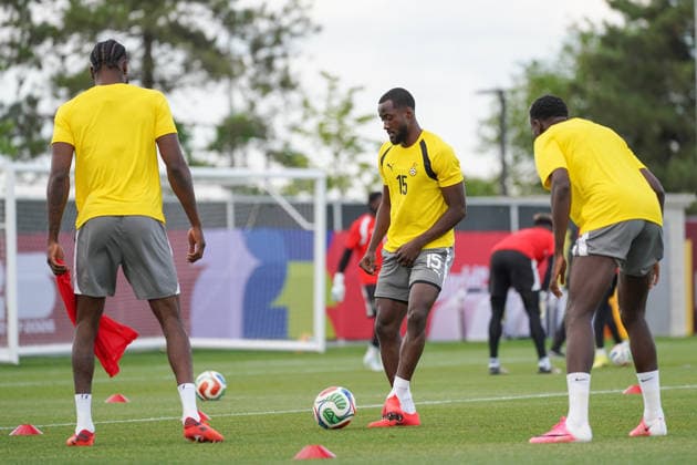 Ghana Training Day Ahead FIFA World Cup, WM, Weltmeisterschaft, Fussball Match Against Panama Elisha Owusu 15 of Ghana national football team warms-up during the training day ahead the 2026 FIFA World Cup Group L match against Panama at Centennial Park. on June 16, 2026 in Toronto, Canada. (Photo by Leonardo Ramirez Eyepix Group) Copyright: xLeonardoxRamirezx xEyepixxGroupx LR16062026-03637