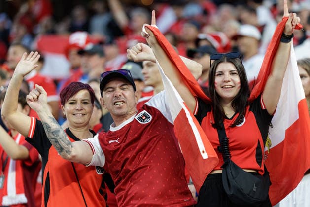 SOCCER - FIFA World Cup, WM, Weltmeisterschaft, Fussball 2026 SANTA CLARA,CALIFORNIA,USA,17.JUN.26 - SOCCER - FIFA World Cup 2026, group stage, Austria vs Jordan. Image shows fans of AUT.  GEPAxpictures xArminxRauthner