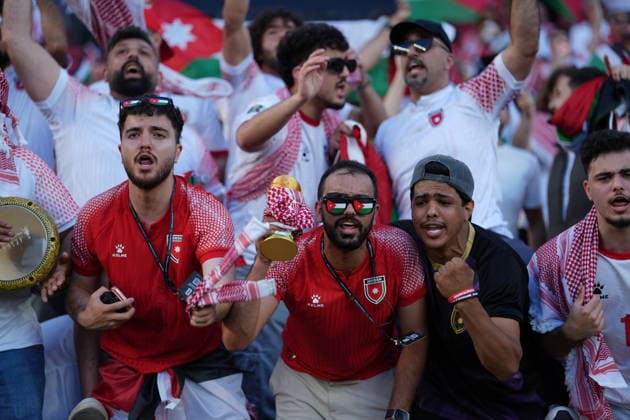 Austria v Jordan - FIFA World Cup, WM, Weltmeisterschaft, Fussball 2026 - Group J SANTA CLARA, UNITED STATES - JUNE 16: Fans wearing glasses with Jordan flag gather prior to 2026 FIFA World Cup First Stage Group J match between Austria and Jordan at San Francisco Bay Area Stadium (Levi’s Stadium) in Santa Clara, California, United States on June 16, 2026. Tayfun Coskun Anadolu California United States. Editorial use only. Please get in touch for any other usage.  Copyright: x2026xAnadoluxTayfunxCoskunx
