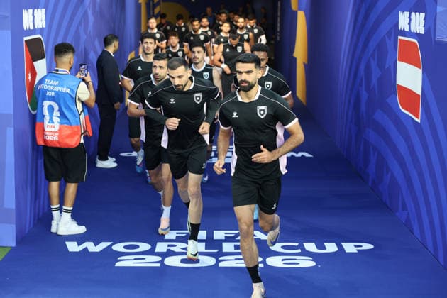 Jordanian players take the field to warm up for a Group J match at the 2026 FIFA World Cup, WM, Weltmeisterschaft, Fussball between Austria and Jordan at Levi s Stadium in Santa Clara, USA, 16 June 2026. FIFA World Cup 2026 : Gropu J - Austria vs. Jordan !ACHTUNG: NUR REDAKTIONELLE NUTZUNG!  Copyright: xMiguelxGutiérrezx GR3234 20260617-55020617173_1