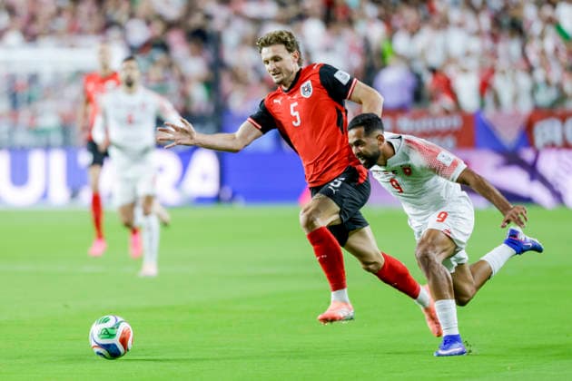 SOCCER - FIFA World Cup, WM, Weltmeisterschaft, Fussball 2026 SANTA CLARA,CALIFORNIA,USA,17.JUN.26 - SOCCER - FIFA World Cup 2026, group stage, Austria vs Jordan. Image shows Stefan Posch (AUT) and Ali Olwan (JOR).  GEPAxpictures xArminxRauthner