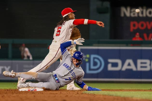 June 16, 2026, Washington D.C, District Of Columbia, United States: Washington, DC; Washington Nationals shortstop CJ Abrams (5) throws to first base to complete the double play during the Major League Baseball game between the Washington Nationals and the Kansas City Royals at Nationals Park on Tuesday, June 16, 2026. The Nationals beat the Royals 6-4. MLB, Baseball Herren, USA Washington Nationals 6:4 Kansas City Royals  - ZUMAp258 20260616_znp_p258_060 Copyright: xStevexPrakopex