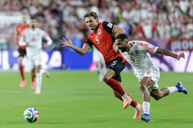SOCCER - FIFA World Cup, WM, Weltmeisterschaft, Fussball 2026 SANTA CLARA,CALIFORNIA,USA,17.JUN.26 - SOCCER - FIFA World Cup 2026, group stage, Austria vs Jordan. Image shows jStefan Posch (AUT) and Ali Olwan (JOR).  GEPAxpictures xArminxRauthner