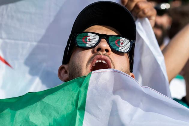 KANSAS CITY, MO - JUNE 16: An Algeria fan cheers his team during the FIFA World Cup, WM, Weltmeisterschaft, Fussball 2026 Group J match between Argentina and Algeria on June 16, 2026 at the Kansas City Stadium in Kansas City, MO. (Photo by Nick Tre. Smith Icon Sportswire) SOCCER: JUN 16 FIFA World Cup 26 Group J - Argentina vs Algeria EDITORIAL USE ONLY Icon2606160198