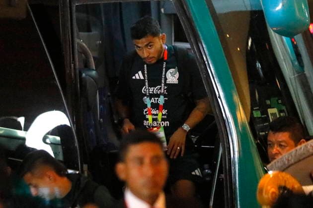 Mexico player arrives at team hotel in Guadalajara Orbelin Pineda of Mexico steps off a bus upon arriving at the team hotel in Guadalajara, Mexico, 16 June 2026. Guadalajara Mexico  Copyright: xFranciscoxGuascox