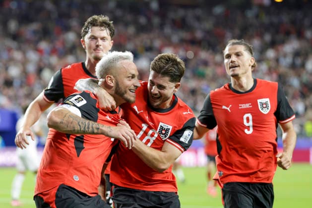 SOCCER - FIFA World Cup, WM, Weltmeisterschaft, Fussball 2026 SANTA CLARA,CALIFORNIA,USA,17.JUN.26 - SOCCER - FIFA World Cup 2026, group stage, Austria vs Jordan. Image shows the rejoicing of Marko Arnautovic and Romano Schmid (AUT).  GEPAxpictures xArminxRauthner