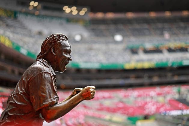 June 16, 2026, Mexico City, Mexico: A statue of Ignacio Villanueva, known as the most loyal fan of Club Amo rica Las oÂguilas, is seen at Mexico City Stadium (Azteca Stadium), the venue for the match between Colombia and Uzbekistan, for the first round of Group K of the 2026 FIFA World Cup, WM, Weltmeisterschaft, Fussball on June 16, 2026 in Mexico City, Mexico. Photo: DiaEsportivo FIFA World Cup 2026, Mexico City Stadium, Mexico City, Mexico  - ZUMAh208 20260616_zsp_h208_022 Copyright: xHeulerxAndreyx