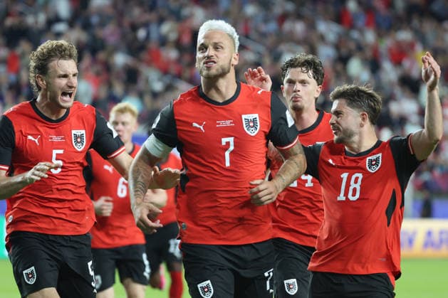 Marko Arnautovic (C) of Austria celebrates a goal with his teammates during a Group J match at the 2026 FIFA World Cup, WM, Weltmeisterschaft, Fussball between Austria and Jordan at Levi s Stadium in Santa Clara, USA, 16 June 2026. FIFA World Cup 2026 : Gropu J - Austria vs. Jordan !ACHTUNG: NUR REDAKTIONELLE NUTZUNG!  Copyright: xMiguelxGutiérrezx AME1792 20260617-55020617529_1