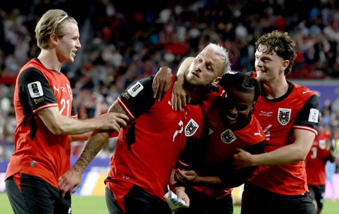 FIFA World Cup, WM, Weltmeisterschaft, Fussball 2026 - Group J - Austria vs Jordan Marko Arnautovic (2L) of Austria is celebrated by teammates after scoring his team s third goal from a penalty during the FIFA World Cup 2026 group stage match Austria against Jordan, in San Francisco, USA, 16 June 2026. SAN FRANCISCO United States  Copyright: xBENJAMINxFANJOYx
