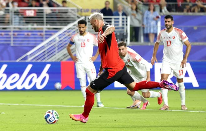 FIFA World Cup, WM, Weltmeisterschaft, Fussball 2026 - Group J - Austria vs Jordan Marko Arnautovic of Austria scoring his team s third goal from a penalty during the FIFA World Cup 2026 group stage match Austria against Jordan, in San Francisco, USA, 16 June 2026. SAN FRANCISCO United States  Copyright: xBENJAMINxFANJOYx