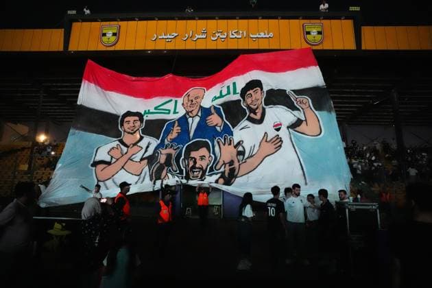 Iraqi football fans gather to watch Iraq v Norway World Cup match BAGHDAD, IRAQ - JUNE 17: Iraqi football fans gather around a giant screen set up in the garden of Al-Karkh Sports Club to watch their national team, Nationalteam face Norway in the 2026 FIFA World Cup, WM, Weltmeisterschaft, Fussball in the capital Baghdad, Iraq, on June 17, 2026. Murtadha Al-Sudani Anadolu Baghdad Iraq. Editorial use only. Please get in touch for any other usage.  Copyright: x2026xAnadoluxMurtadhaxAl-Sudanix