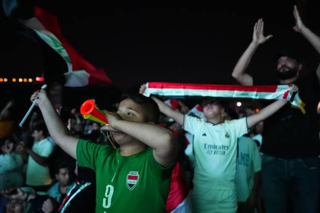 Iraqi football fans gather to watch Iraq v Norway World Cup match BAGHDAD, IRAQ - JUNE 17: Iraqi football fans gather around a giant screen set up in the garden of Al-Karkh Sports Club to watch their national team, Nationalteam face Norway in the 2026 FIFA World Cup, WM, Weltmeisterschaft, Fussball in the capital Baghdad, Iraq, on June 17, 2026. Murtadha Al-Sudani Anadolu Baghdad Iraq. Editorial use only. Please get in touch for any other usage.  Copyright: x2026xAnadoluxMurtadhaxAl-Sudanix