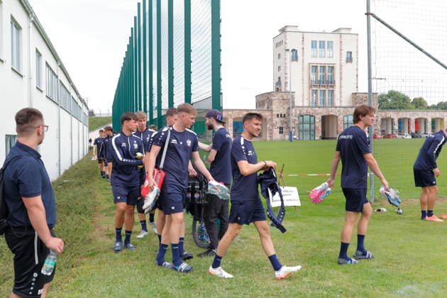 CFC_ Trainingsbeginn 17.06.2026, Chemnitz, Sportforum, Fussball, Regionalliga Nordost, CFC, Training Cheftrainer Benjamin Duda begrüsst die Spieler zum ersten Training nach der Sommerpause. Chemnitz Sachsen BRD