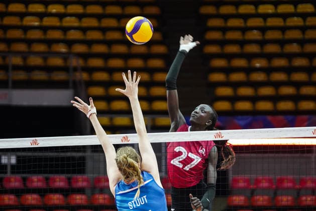FIVB Women s Nations League 2026. Nyadholi Thokbuom of Canada and Britte Stuut of the Netherlands in action during the FIVB Women s Volleyball Nations League match between Canada and the Netherlands in Bangkok, Thailand, on June 17, 2026. Bangkok Bangkok Thailand  Copyright: xAnusakxLaowilasx originalFilename:laowilas-notitle260617_npyLV.jpg