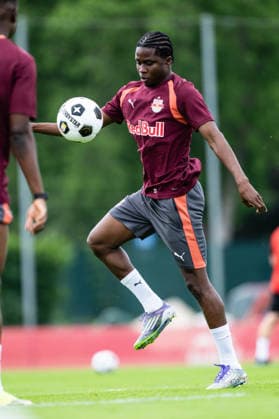 SOCCER - BL, RBS, training start SALZBURG,AUSTRIA,17.JUN.26 - SOCCER - ADMIRAL Bundesliga, Red Bull Salzburg, training start. Image shows Edmund Baidoo (RBS).  GEPAxpictures xJulioxArellano