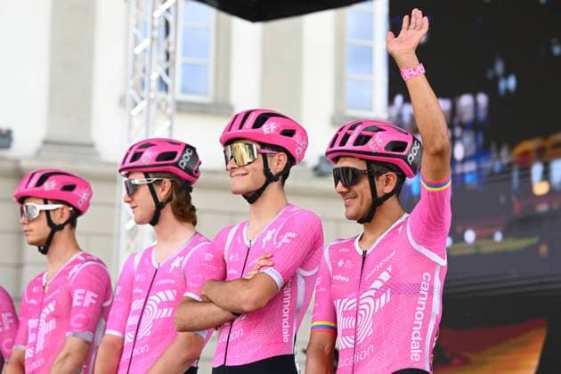 Tour de Suisse 2026 Stage 1 SONDRIO, ITALY - JUNE 17 : Carapaz Richard (ECU) of EF Education - Easypost during stage 1 of the 89th edition of Tour de Suisse an UCI World Tour 2.UWT cycling road race stage for Men Elite of 144 km with start in Sondrio and finish in Sondrio on June 17, 2026 in Sondrio, Italy, 17 06 2026 ( Motordriver Guy De Vuyst - Sondrio Italy  Copyright: xVincentxKalutx