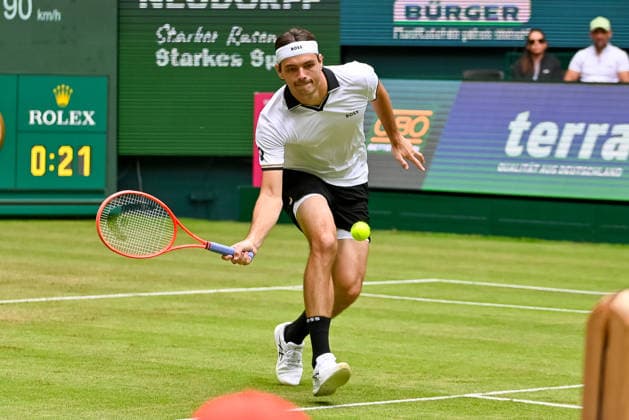 Taylor Fritz (USA) geht zum Ball TERRA WORTMANN Open 2026, Tennis, ATP, Tennis Herren Tennis Herren 500, Turnier, Hauptfeld, 17.06.2026, TERRA WORTMANN Open 2026, Tennis, ATP, Tennis Herren 500, Turnier, Hauptfeld, 17.06.2026 Halle