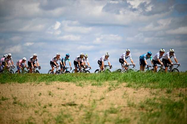 Baloise Belgium Tour 2026 Stage 1 SCHERPENHEUVEN-ZICHEM, BELGIUM - JUNE 17 : illustration picture of the riders during stage 1 of the 95th edition of Baloise Tour of Belgium an UCI ProSeries 2.Pro cycling road race stage for Men Elite of 187.9 km with start in Scherpenheuven-Zichem and finish in Scherpenheuven-Zichem on June 17, 2026 in Scherpenheuven-Zichem, Belgium, 17 06 2026 ( Motordriver Stephan Boone - Scherpenheuven-Zichem Belgium  Copyright: xTomasxSiskx
