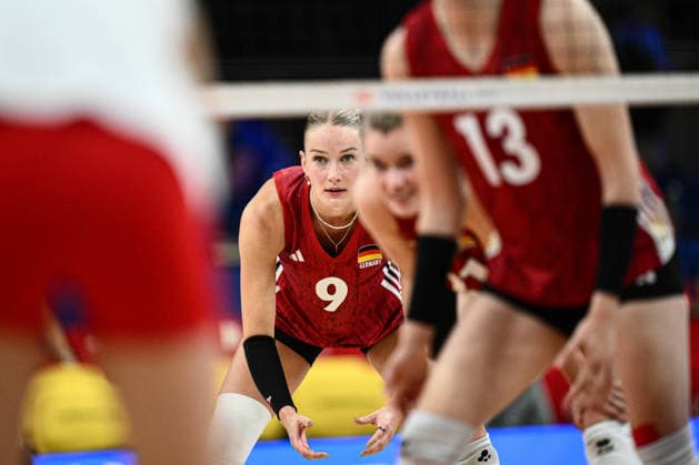 Germany v China - FIVB Women s Volleyball Nations League ANKARA, TURKIYE - JUNE 17: Lina Alsmeier (9) of Germany in action during the 2026 FIVB Women s Volleyball Nations League second stage match between Germany and China at the Ankara Sports Hall, in Ankara, Turkiye, on June 17, 2026. Akin Celiktas Anadolu Ankara Turkey. Editorial use only. Please get in touch for any other usage.  Copyright: x2026xAnadoluxAkinxCeliktasx