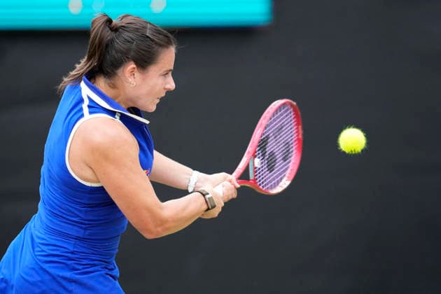 Lexus Nottingham Open - Day Three Emma Navarro of the United States competes during her Round of 32 singles match at the 2026 Lexus Nottingham Open Women s tennis tournament at the Nottingham Tennis Centre in Nottingham, England, on June 17, 2026. Nottingham Great Britain United Kingdom  Copyright: xOwenxHammondx originalFilename:hammond-2026lexu260617_npGve.jpg