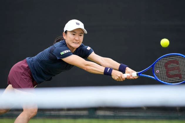 Lexus Nottingham Open - Day Three Shuko Aoyama of Japan competes during her Round of 32 singles match at the 2026 Lexus Nottingham Open Women s tennis tournament at the Nottingham Tennis Centre in Nottingham, England, on June 17, 2026. Nottingham Great Britain United Kingdom  Copyright: xOwenxHammondx originalFilename:hammond-2026lexu260617_npdgb.jpg