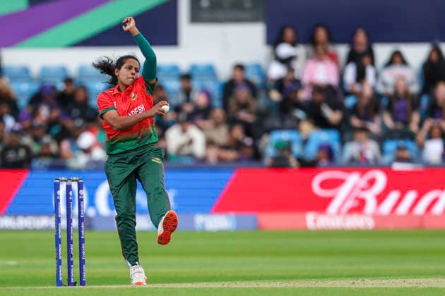 Australia v Bangladesh - ICC Women s T20 World Cup England & Wales 2026 Ritu Moni of Bangladesh bowls during the ICC Women s T20 World Cup Group 1 match between Australia and Bangladesh at Headingley Cricket Ground in Leeds, United Kingdom, on June 17, 2026. Leeds West Yorkshire United Kingdom  Copyright: xMIxNewsx originalFilename:fletcher-australi260617_npa8x.jpg