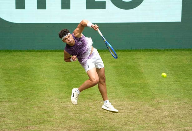 photo : flying Ben SHELTON (USA) Tennis-Turnier Terra Wortmann Cup im Gerry Weber Sportpark in Halle Westfalen am Mi. 17.06.2026