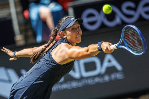 Berlin, 15.06.26, Tennis: VANDA Pharmaceuticals BERLIN TENNIS OPEN 2026 im Steffi-Graf-Stadion. Damen, Einzel. J. Pegula (USA) vs K. Siniakova (CZE). Jessica Pegula retourniert einen Ball. VANDA Pharmaceuticals BERLIN TENNIS OPEN 2026