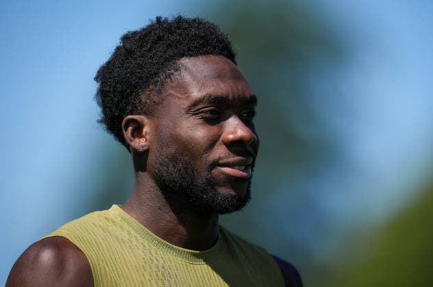 June 16, 2026, Vancouver, Bc, CANADA: Canada s Alphonso Davies walks onto the field before a FIFA World Cup, WM, Weltmeisterschaft, Fussball soccer training session, in Vancouver, on Tuesday, June 16, 2026. Canada News - June 16, 2026  - ZUMAc35_ 20260616_zaf_c35_169 Copyright: xDarrylxDyckx
