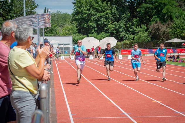 17.06.2026, Saarland, Saarbrücken. Marcel Radtke tritt am Mittwoch bei den Leichtathletikwettkämpfen der Special Olympics im Stadion am Kieselhumes im 100 Meter Lauf an.