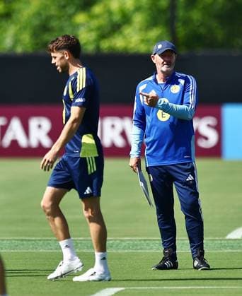 Steve Clarke head coach of Scotland and Ryan Christie of Scotland Scotland Training and press conference, PK, Pressekonferenz 2026 FIFA World Cup, WM, Weltmeisterschaft, Fussball Football, Atrium Health Performance Park, Charlotte, USA - 17 Jun 2026Charlotte Atrium Health Performance Park United States of America EDITORIAL USE ONLY No use with unauthorised audio, video, data, fixture lists, club league logos or live services. Online in-match use limited to 120 images, no video emulation. No use in betting, games or single club league player publications.  Copyright: xMichaelxZemanek Shutterstockx 16928927ap