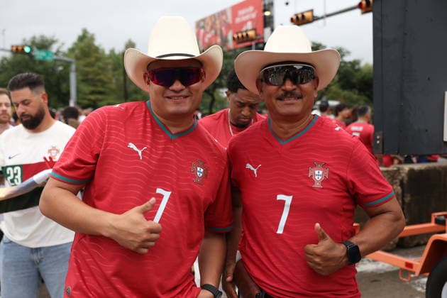 FIFA World Cup, WM, Weltmeisterschaft, Fussball 2026 - Group K - Portugal vs DR Congo Portugal fans pose for photographs prior to the FIFA World Cup 2026 group stage match between Portugal and DR Congo, in Houston, Texas, USA, 17 June 2026. Houston United States  Copyright: xMIGUELxA.xLOPESx