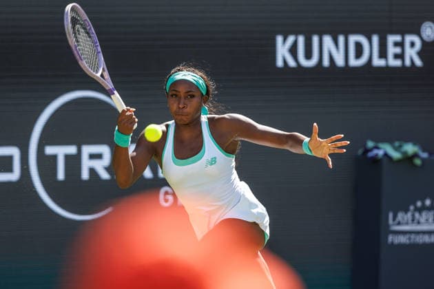 Berlin, 15.06.26, Tennis: VANDA Pharmaceuticals BERLIN TENNIS OPEN 2026 im Steffi-Graf-Stadion. Damen, Einzel. P. Badosa (ESP) vs C. Gauff (USA). Coco Gauff retourniert einen Ball. VANDA Pharmaceuticals BERLIN TENNIS OPEN 2026