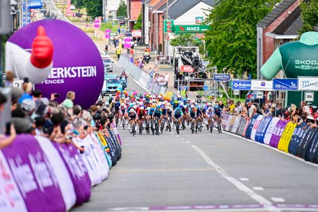 Baloise Belgium Tour 2026 Stage 1 SCHERPENHEUVEN-ZICHEM, BELGIUM - JUNE 17 : Illustration picture final sprint during stage 1 of the 95th edition of Baloise Tour of Belgium an UCI ProSeries 2.Pro cycling road race stage for Men Elite of 187.9 km with start in Scherpenheuven-Zichem and finish in Scherpenheuven-Zichem on June 17, 2026 in Scherpenheuven-Zichem, Belgium, 17 06 2026 ( Motordriver Stephan Boone - Scherpenheuven-Zichem Belgium  Copyright: xTomasxSiskx