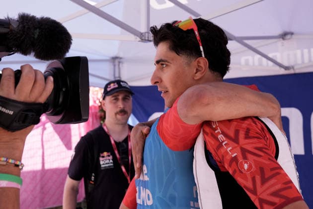 Italy s Matteo Fiorin of Solme Olmo Arvedi stage winner and The red jersey Italy s Davide Donati of Red Bull - Bora - Hansgrohe Rookies during Stage 4 of the Giro Next Gen 2026, from Matera to Corato (Molino Casillo), Italy, Wednesday, June 17, 2026.  Copyright: xMassimoxPaolone LaPressex