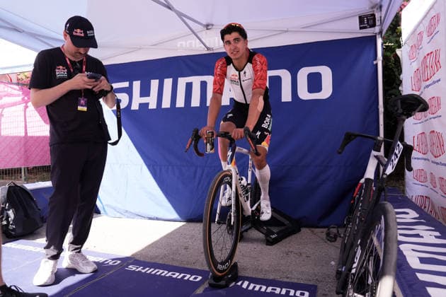 The red jersey Italy s Davide Donati of Red Bull - Bora - Hansgrohe Rookies during Stage 4 of the Giro Next Gen 2026, from Matera to Corato (Molino Casillo), Italy, Wednesday, June 17, 2026.  Copyright: xMassimoxPaolone LaPressex