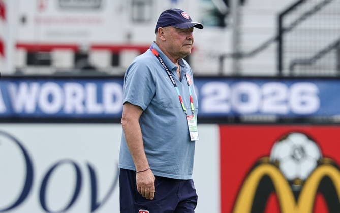 FIFA World Cup, WM, Weltmeisterschaft, Fussball 2026 - Czechia training session Czechia s head coach Miroslav Koubek leads a training session in Kennesaw, Georgia, USA, 17 June 2026. Czechia will face South Africa on 18 June in a FIFA World Cup 2026 group A match. KENNESAW United States  Copyright: xRONALDxWITTEKx