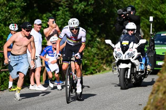 Tour de Suisse 2026 Stage 1 SONDRIO, ITALY - JUNE 17 : Pogacar Tadej (SLO) of UAE Team Emirates XRG solo breakaway during stage 1 of the 89th edition of Tour de Suisse an UCI World Tour 2.UWT cycling road race stage for Men Elite of 144 km with start in Sondrio and finish in Sondrio on June 17, 2026 in Sondrio, Italy, 17 06 2026 ( Motordriver Guy De Vuyst - Sondrio Italy  Copyright: xVincentxKalutx