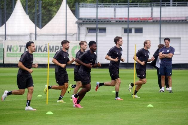 Fußball regionalliga : Trainingsauftakt bei Rot Weiß Oberhausen ** NUR FÜR REDAKTIONELLE ZWECKE ** EDITORIAL USE ONLY **<p>Trainingsauftakt bei RWO in Oberhausen am Mittwoch, den 17. Juni 2026 Deutschland NRW Oberhausen Copyright: KerstinxBögeholz