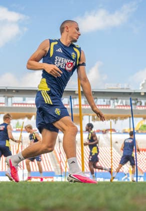 260617 Gustaf Lagerbielke of the Swedish national football team at a training session during day 7 of the FIFA World Cup, WM, Weltmeisterschaft, Fussball 2026 on June 17, 2026 in Dallas. Photo: Petter Arvidson BILDBYRAN kod PA PA1238 fotboll football soccer fotball vm fotbolls-vm fotball-vm fotbolls-vm 2026 fifa world cup 2026 träning practice training sverige sweden sverige a day 7 bbeng