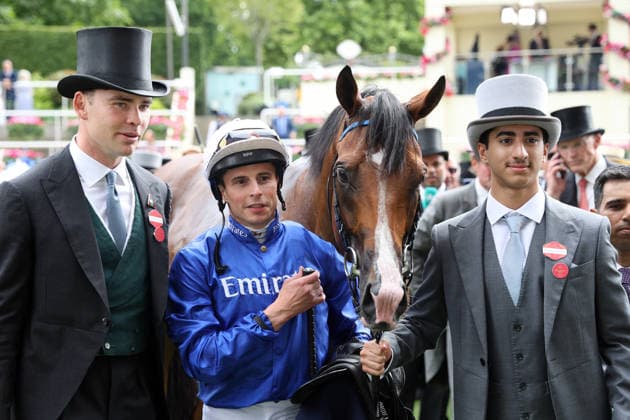 17.06.2026, Ascot, Windsor, GBR - Ombudsman with William Buick and trainer Thaddeus Gosden (left) after winning the Prince Of Wales s Stakes. Ascot racecourse. (Pferd, Jockey, Ombudsman, Buick, Sieg, Trainer, Gosden) 260617D580ROYAL_ASCOT.JPG