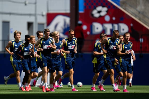 260617 Carl Starfelt, Taha Ali, Alexander Bernhardsson, Lucas Bergvall, Gustaf Nilsson, Gustaf Lagerbielke and Benjamin Nygren of the Swedish national football team at a training session during day 7 of the FIFA World Cup, WM, Weltmeisterschaft, Fussball 2026 on June 17, 2026 in Dallas. Photo: Petter Arvidson BILDBYRAN kod PA PA1238 fotboll football soccer fotball vm fotbolls-vm fotball-vm fotbolls-vm 2026 fifa world cup 2026 träning practice training sverige sweden sverige a day 7 bbeng