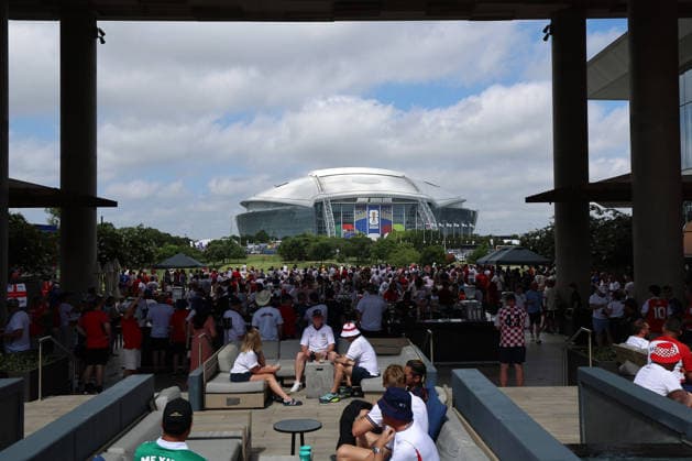 England v Croatia: Group L - FIFA World Cup, WM, Weltmeisterschaft, Fussball 2026 Croatian and England fans are seen in front of Dallas stadium ahead of the FIFA World Cup 2026 Group L match between England and Croatia at Dallas Stadium on June 17, 2026 in Dallas, Texas.  SanjinxStrukic PIXSELL