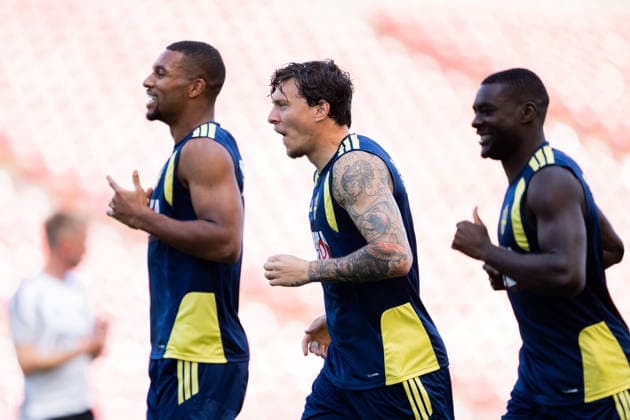 260617 Isak Hien, Victor Nilsson Lindelöf and Ken Sema of the Swedish national football team at a training session during day 7 of the FIFA World Cup, WM, Weltmeisterschaft, Fussball 2026 on June 17, 2026 in Dallas. Photo: Petter Arvidson BILDBYRAN kod PA PA1238 fotboll football soccer fotball vm fotbolls-vm fotball-vm fotbolls-vm 2026 fifa world cup 2026 träning practice training sverige sweden sverige a day 7 bbeng