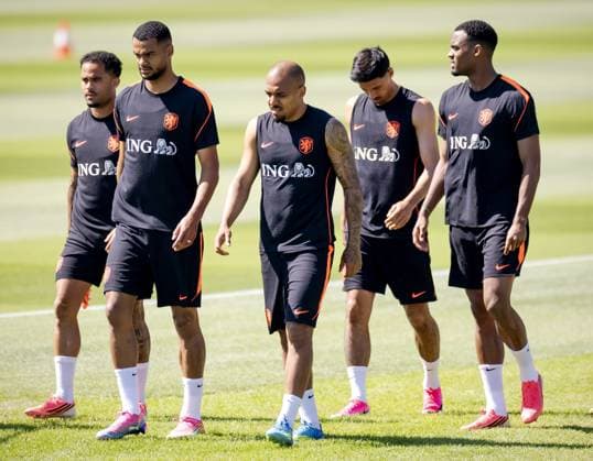 KANSAS CITY - Justin Kluivert of the Netherlands, Cody Gakpo of the Netherlands, Donyell Malen of the Netherlands, Tijjani Reijnders of the Netherlands, and Ryan Gravenberch of the Netherlands during a training session of the Dutch national team, Nationalteam at the KC Current Training Facility on June 17, 2026, in Kansas City. The Dutch national team is preparing for the match against Sweden at the FIFA World Cup, WM, Weltmeisterschaft, Fussball ROBIN VAN LONKHUIJSEN ANP xVIxANPxSportx xxANPxIVx 561269544 originalFilename: 561269544.jpg