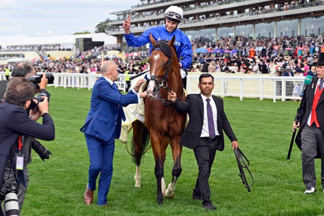 17.06.2026, Ascot, Windsor, GBR - Ombudsman with William Buick up after winning the Prince Of Wales s Stakes. Ascot racecourse. (Pferd, Jockey, Ombudsman, Buick, Sieg) 260617C907ROYAL_ASCOT.JPG