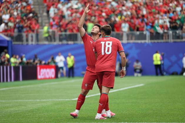 FIFA World Cup, WM, Weltmeisterschaft, Fussball 2026 - Group K - Portugal vs DR Congo Joao Neves (L) of Portugal celebrates after scoring the 1-0 goal during the FIFA World Cup 2026 group stage match between Portugal and DR Congo, in Houston, Texas, USA, 17 June 2026. Houston United States  Copyright: xMIGUELxA.xLOPESx
